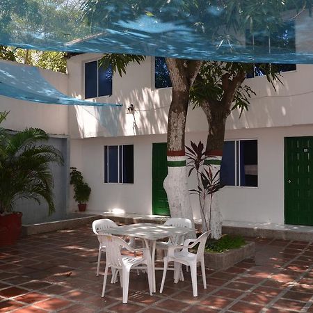 Hotel Vargas Airport Cartagena Bagian luar foto