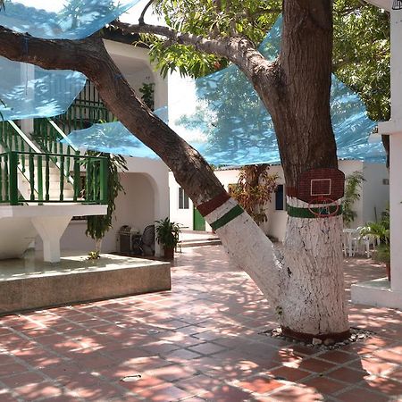 Hotel Vargas Airport Cartagena Bagian luar foto
